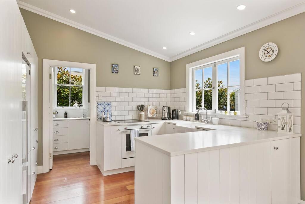 Historic Charm In Greytown - Cosy Kowhai Cottage Eksteriør billede