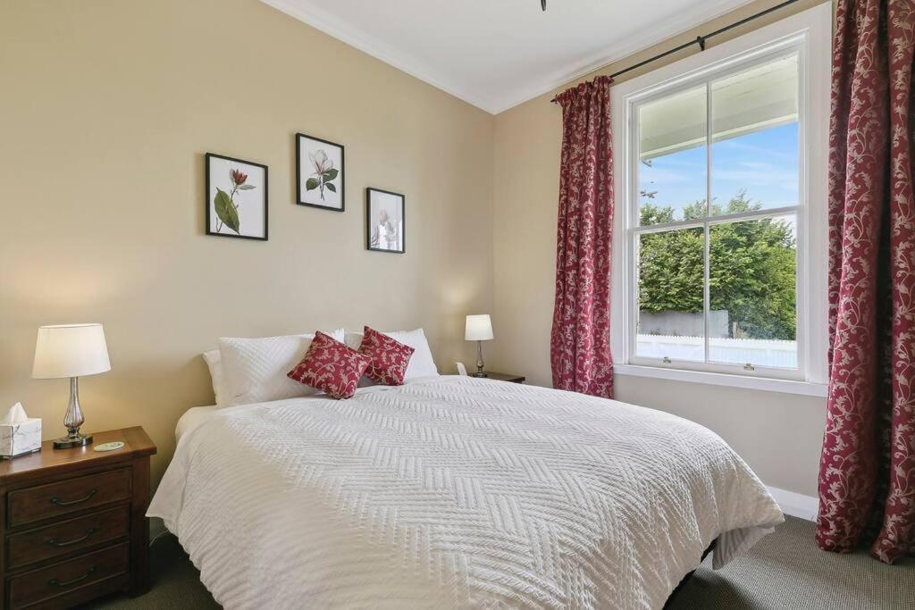 Historic Charm In Greytown - Cosy Kowhai Cottage Eksteriør billede