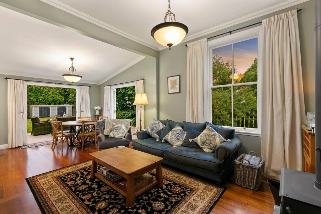 Historic Charm In Greytown - Cosy Kowhai Cottage Eksteriør billede