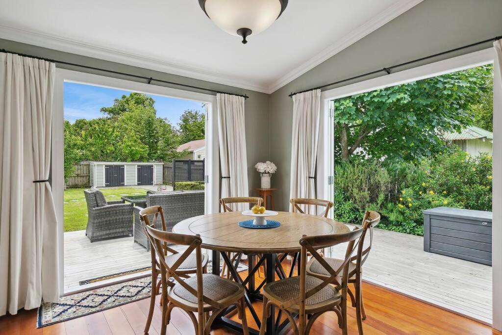 Historic Charm In Greytown - Cosy Kowhai Cottage Eksteriør billede